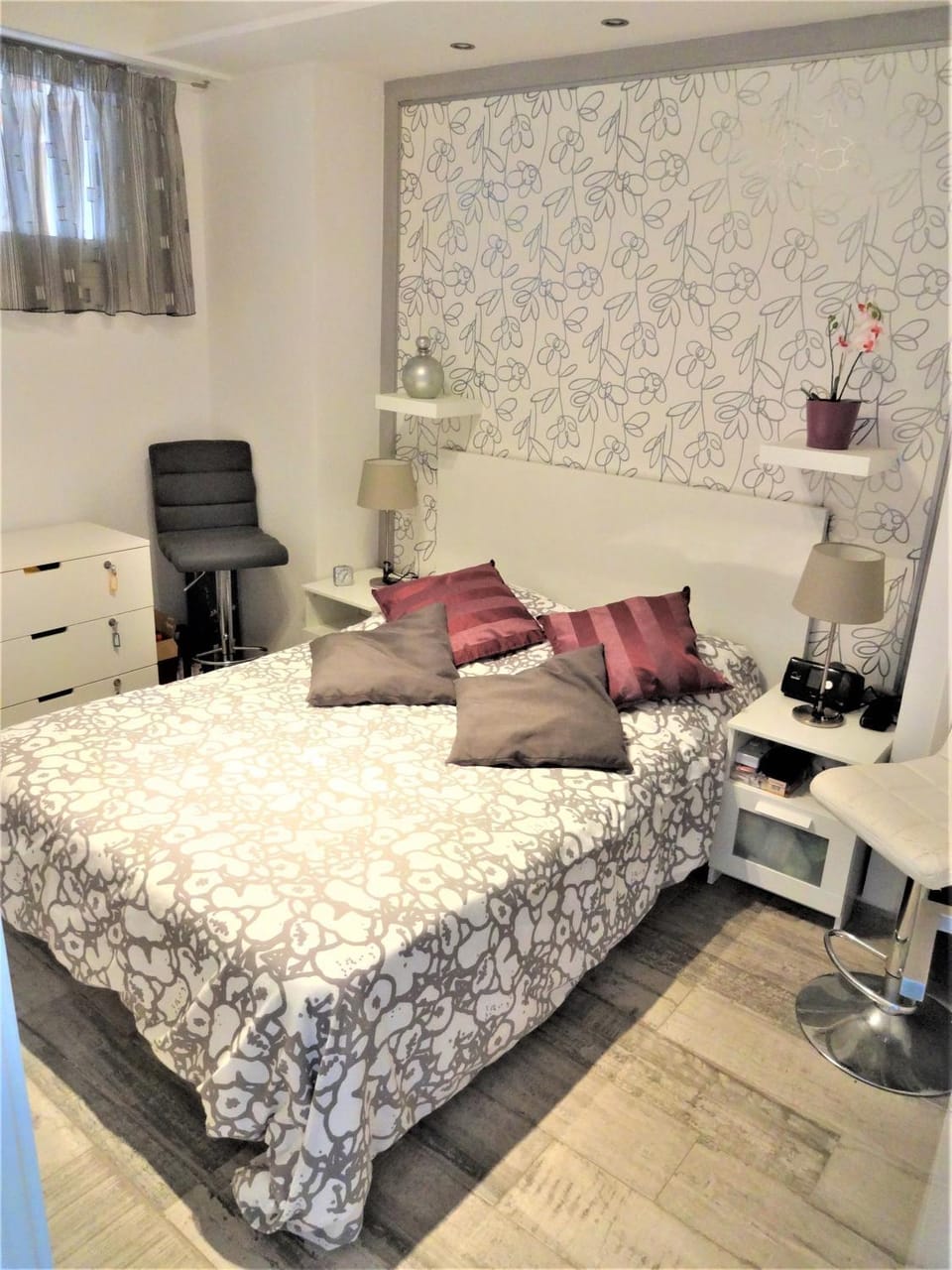 Bed, Bedroom