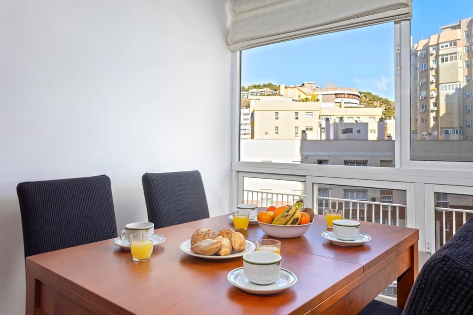 Livemálaga Pintor Sea View & Beach Apartment in Malaga