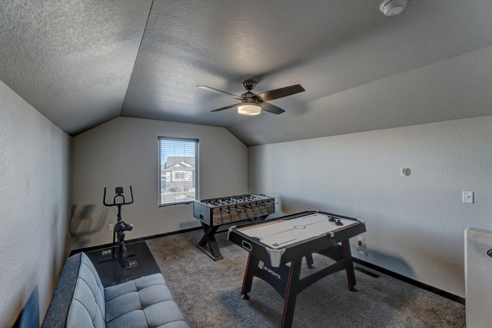 Executive Golf Course Home, Family Friendly House in Rapid City