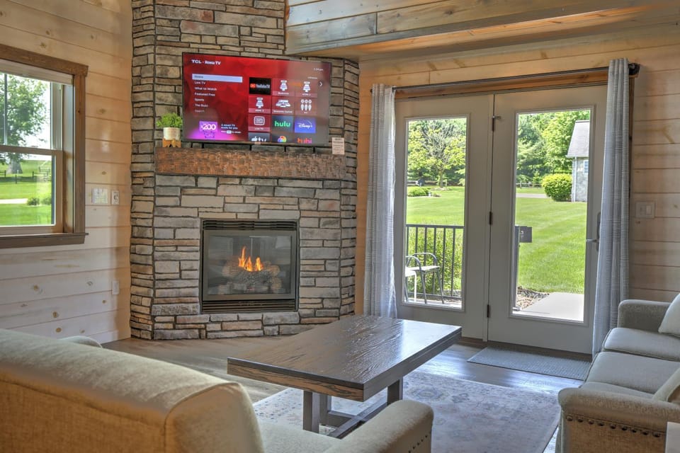 Premier Cottages by Amish Country Lodging Hotel in Ohio