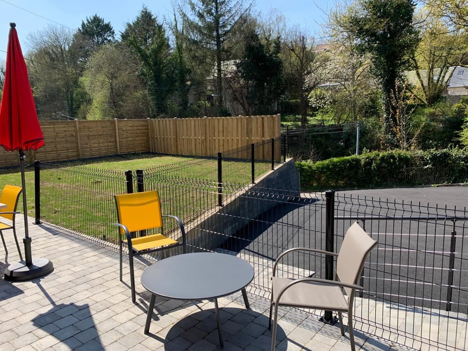 Patio, Spring, Garden, Garden view, sunbed