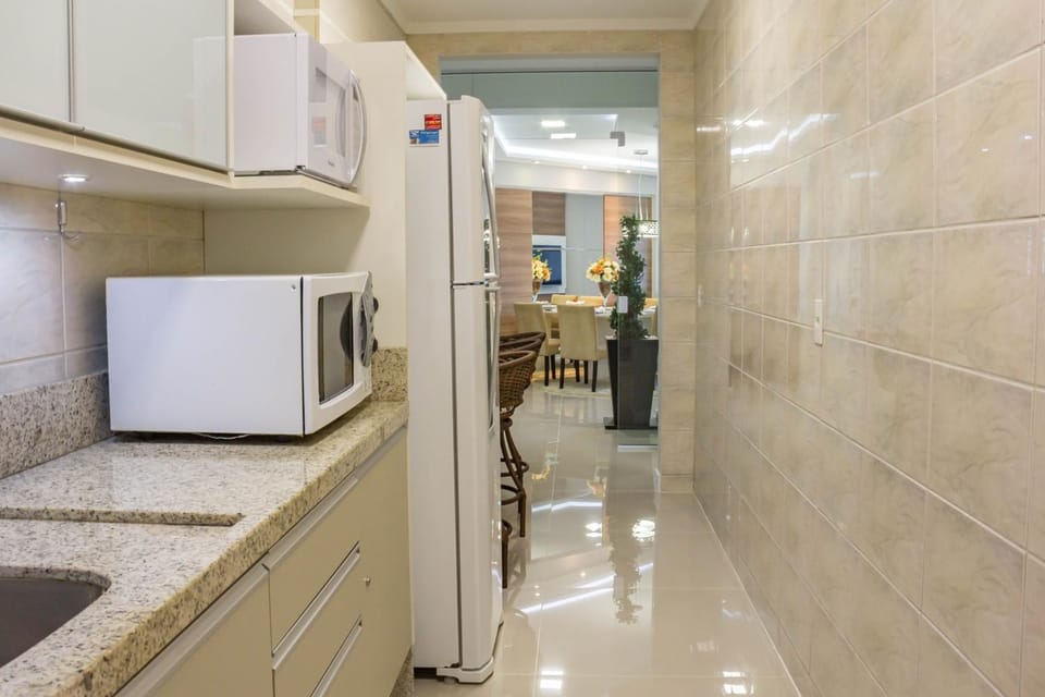 Apto em condomínio Pé na Areia em Itapema N1672 Apartment in Porto Belo