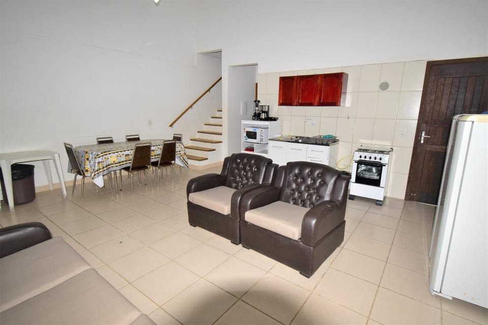 Casa Canela, 450 mts da Praia de Mariscal. House in Bombinhas