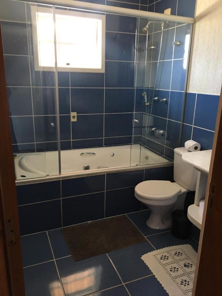 Shower, Toilet, Bathroom, Bath