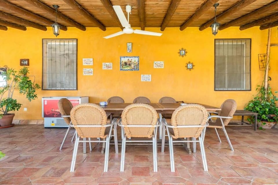 Casa Rural Navalonguilla con piscina Villa in Sierra de Huelva