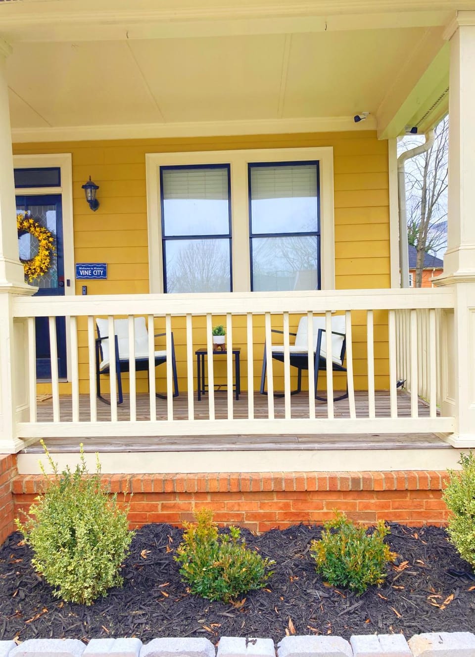 Property building, Patio, Balcony/Terrace