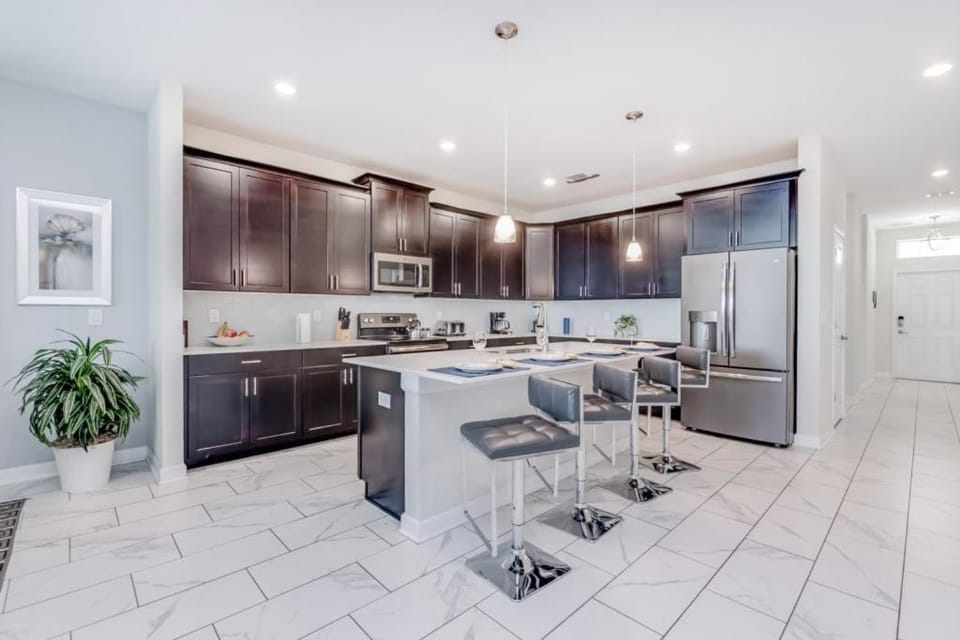 Kitchen or kitchenette, Seating area, dishwasher, minibar, pet friendly, stove