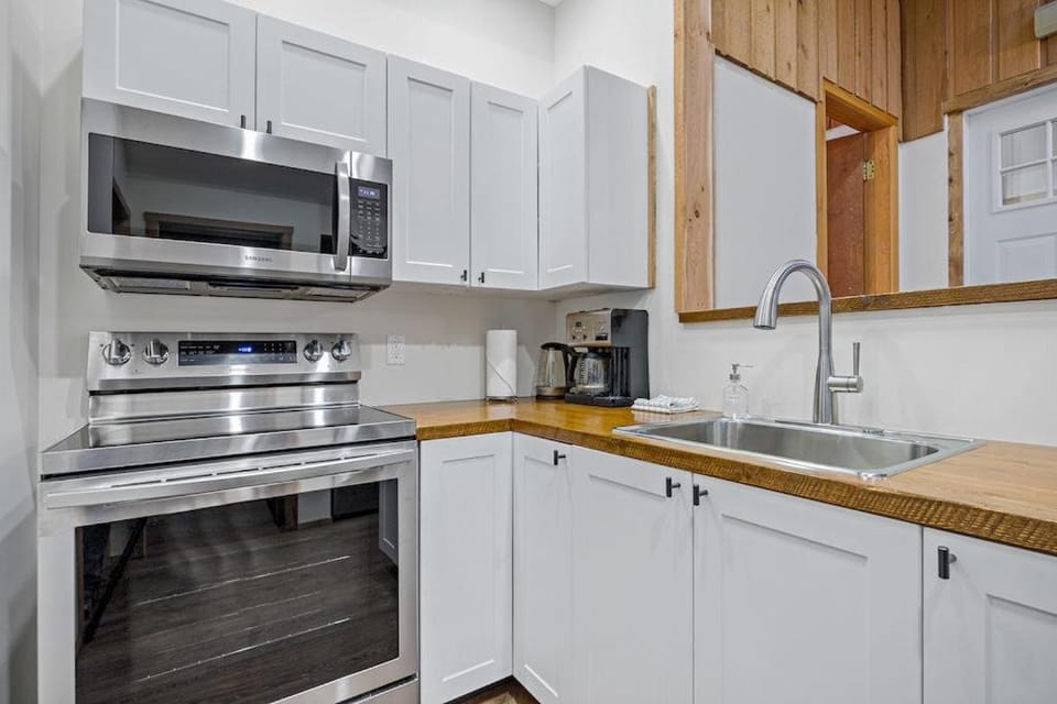 Canmore Cabin by Canadian Rockies Vacation Rentals Cabin in Canmore