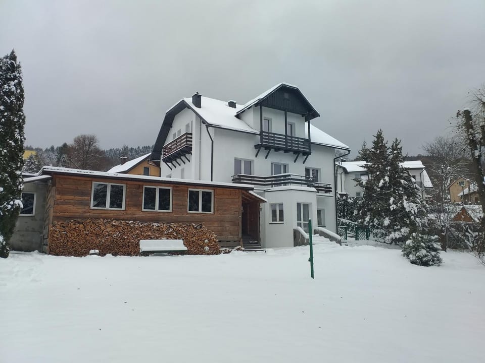 Property building, Winter