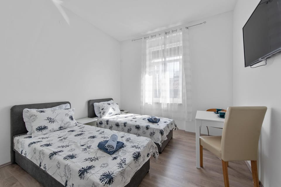 Bed, TV and multimedia