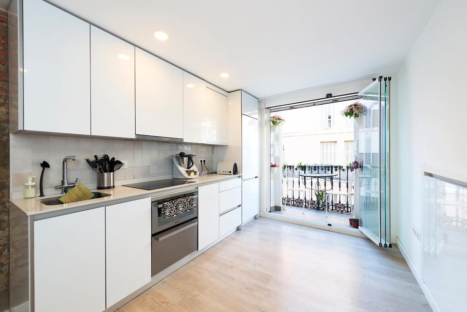 Kitchen or kitchenette, kitchen, kitchen