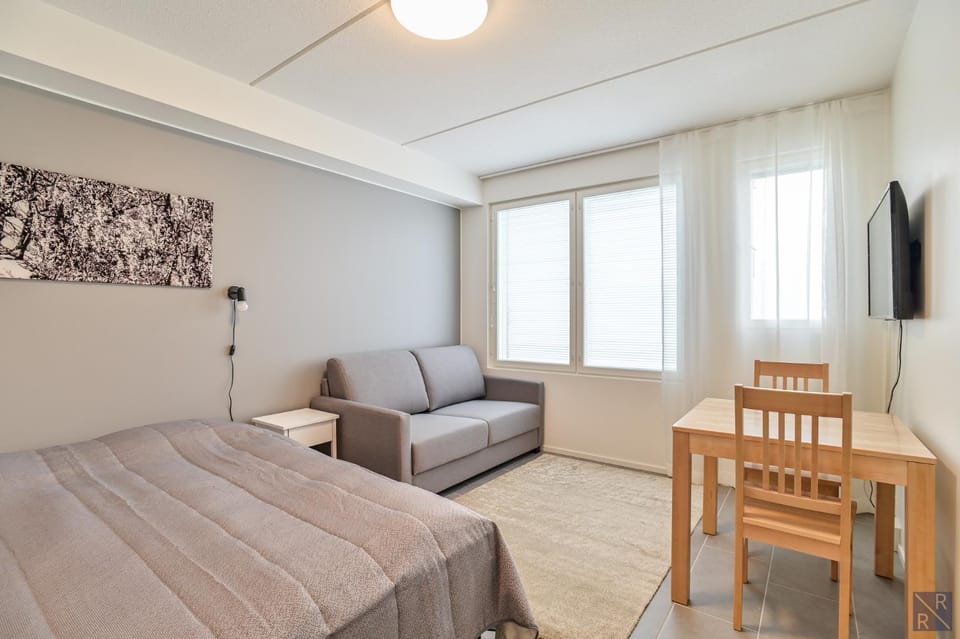 Bed, Photo of the whole room, Dining area