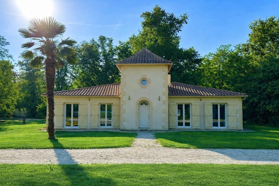 Domaine du Dahu, proche Saint Emilion Nature lodge in Occitanie