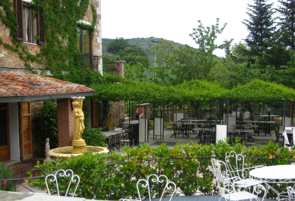 B&B Locanda Sant'Antimo Bed and Breakfast in Tuscany