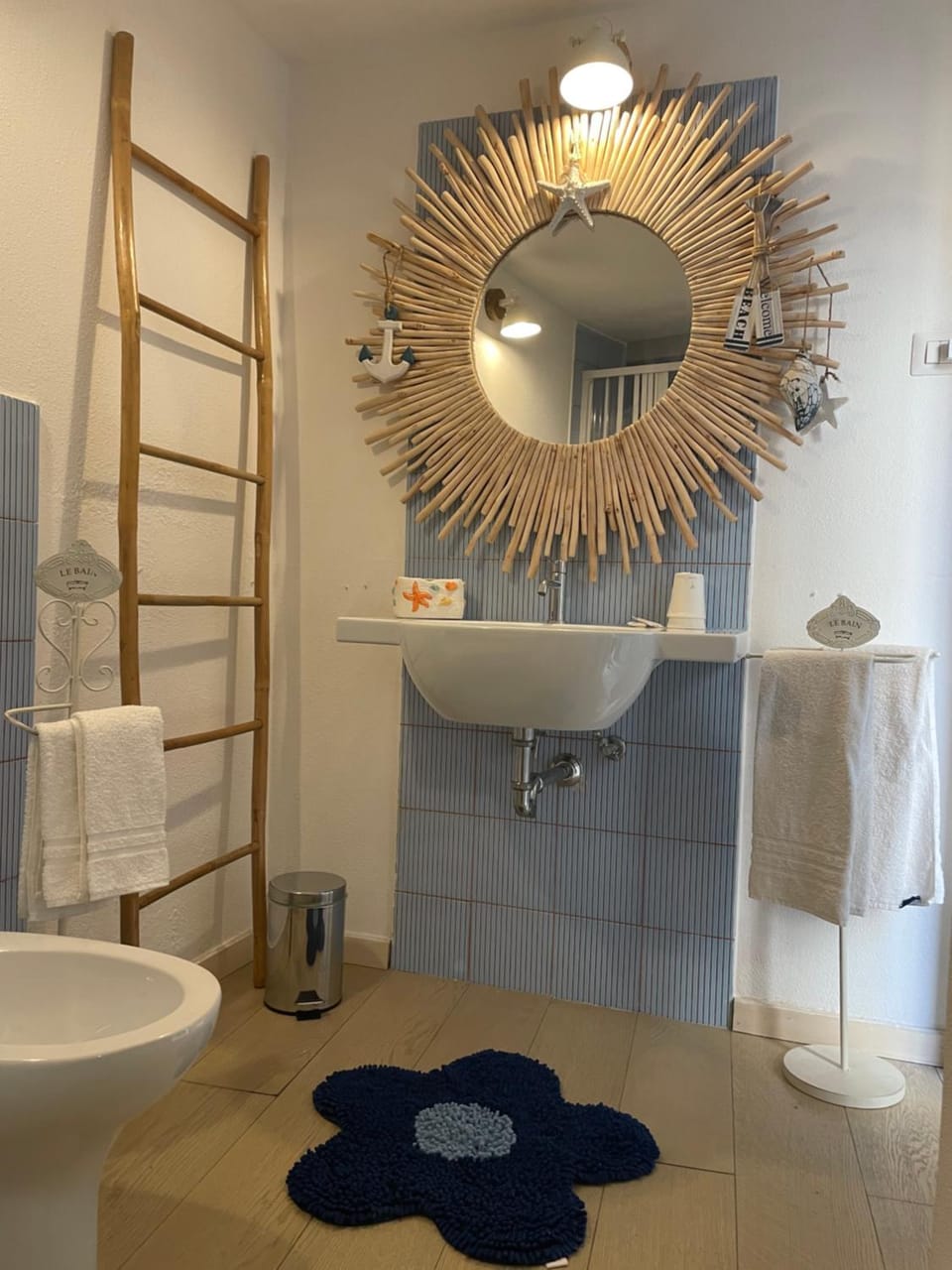 Al Faro Old Street Apartment in Vieste