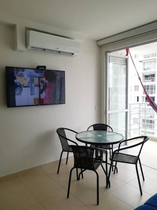 HERMOSO APARTAMENTO EN GIRARDOT CON AIRE ACONDICIONADO Apartment in Cundinamarca, Colombia