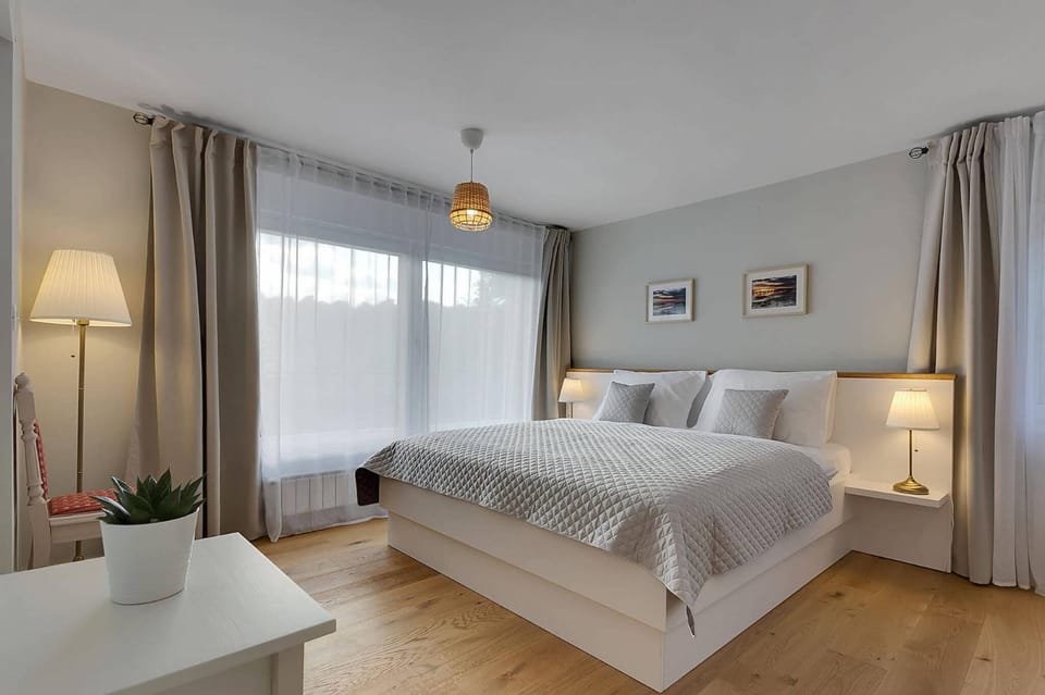 Bed, Photo of the whole room, Bedroom, soundproof