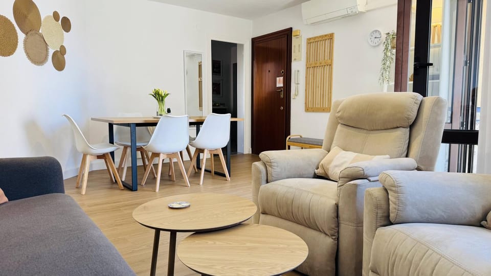 Living room, Seating area, Dining area
