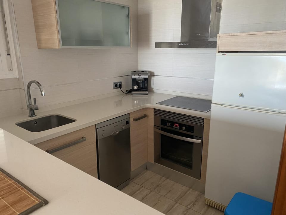SUN AND BEACH LOVER LA PINEDA XXX Apartment in La Pineda