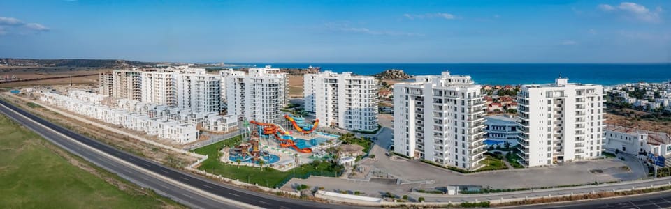 Property building, Natural landscape, Bird's eye view, Sea view