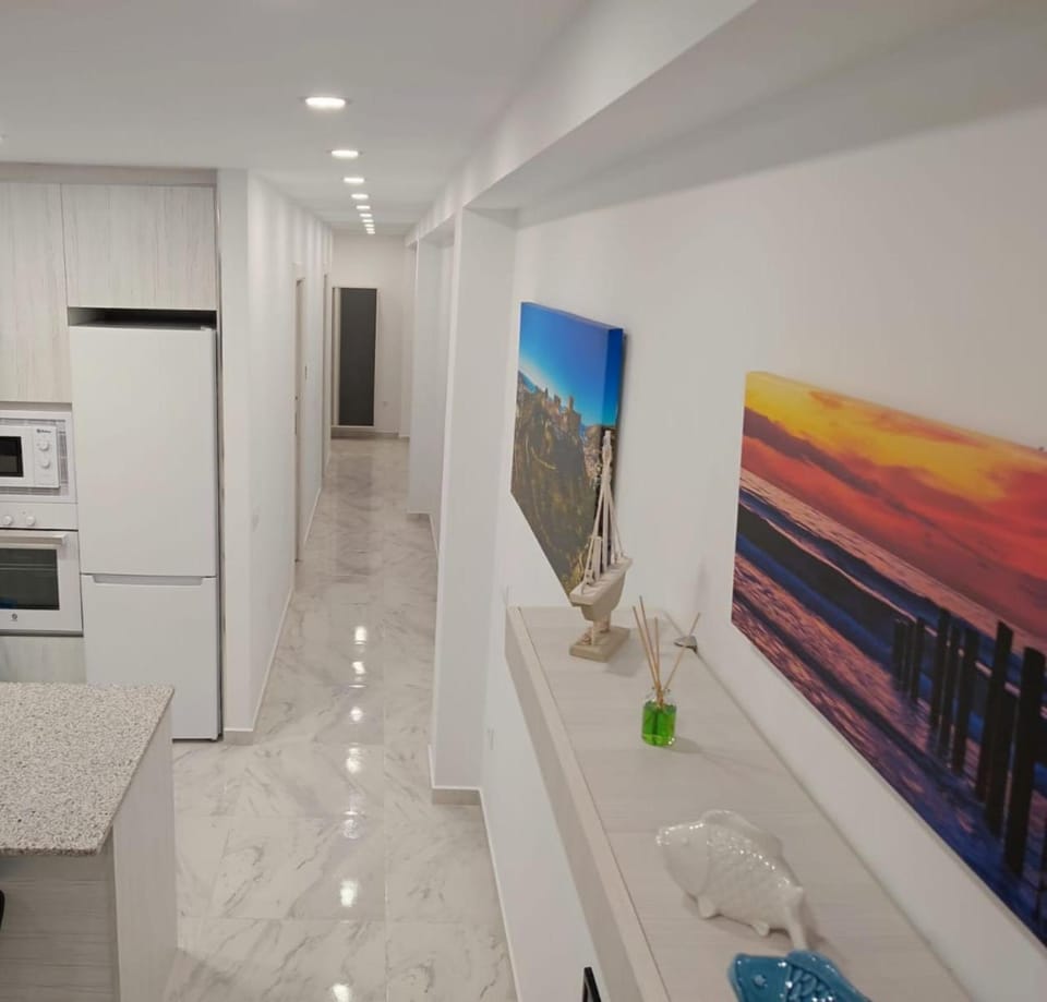 Apartamento a 50 m del mar con aire acondicionado y WiFi, Ideal familias,parejas Apartment in Almería