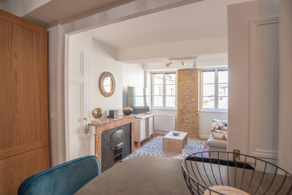 All in Lyon | Moderne et cosy au cœur de St-Jean Apartment in Lyon