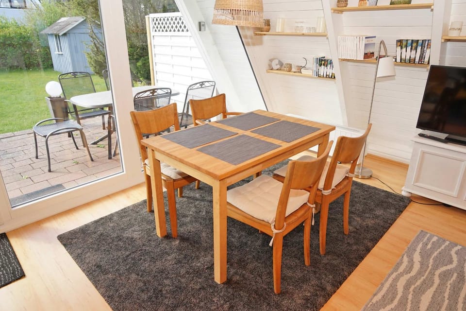 Zeltdachhaus fuer die ganze Familie House in Damp