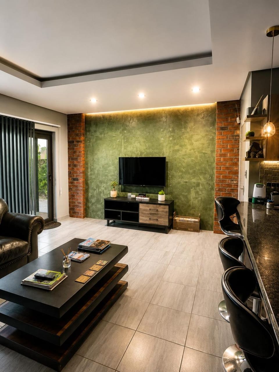 Lloyds - 3 Apartment in South Africa