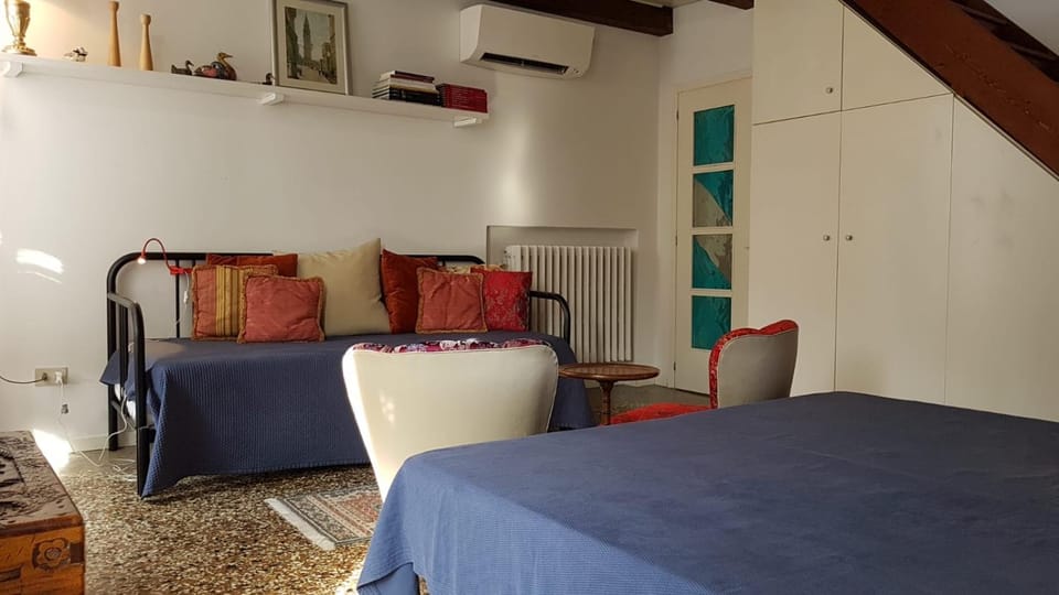 Residenza Emilia Apartment in Venice