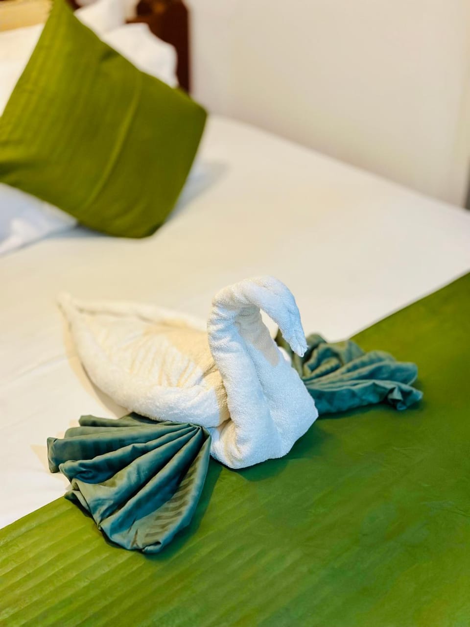Bed, Photo of the whole room, Bedroom, towels