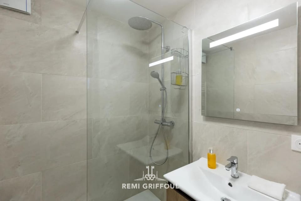 Le Séjour Honfleurais 3 Duplex with Local Charm City Center 4 Guests Apartment in Honfleur