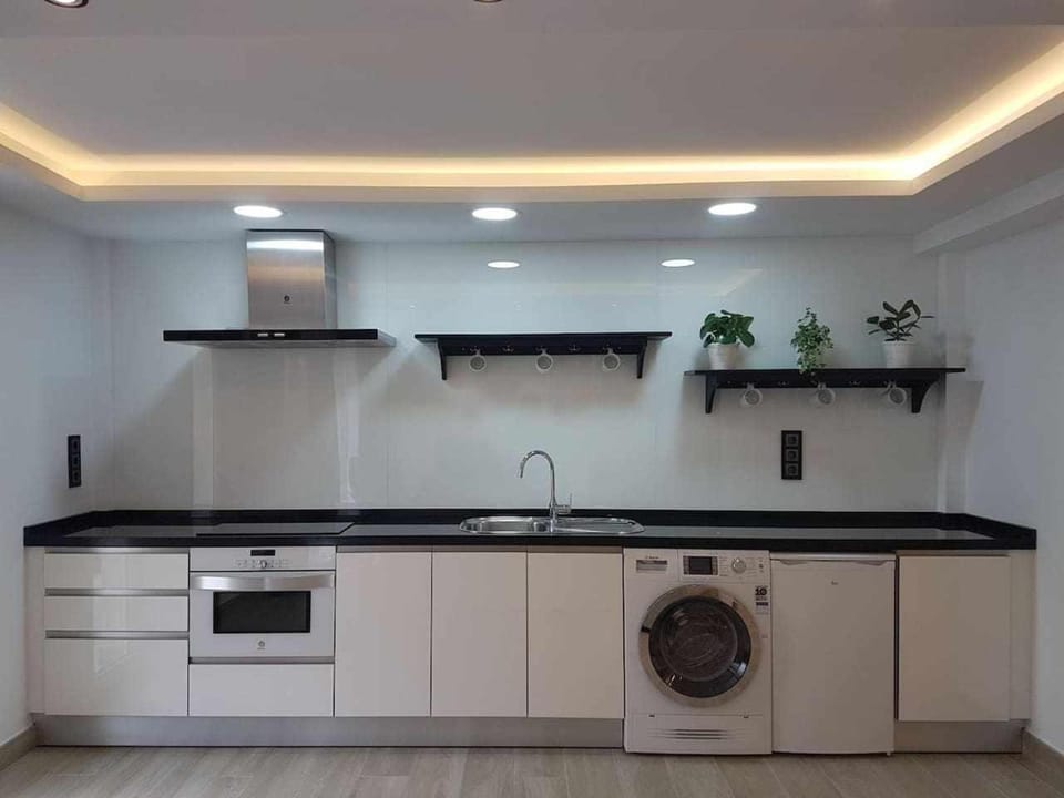 Pepe’s Home - Torremolinos Centro - Parking Apartment in Torremolinos