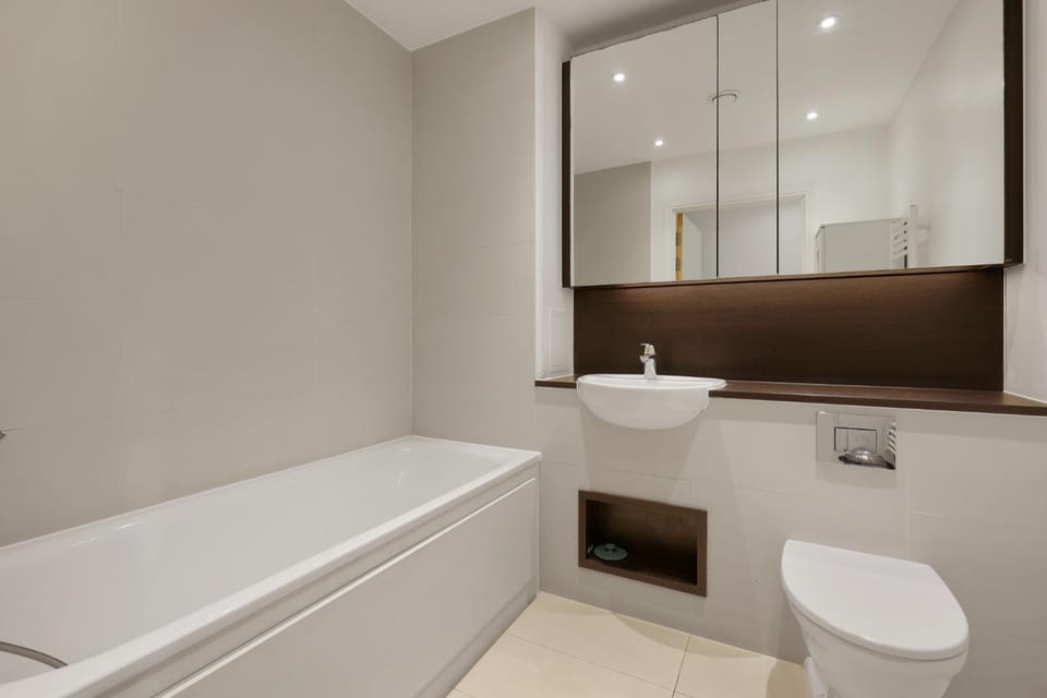 Toilet, Bathroom, Bath