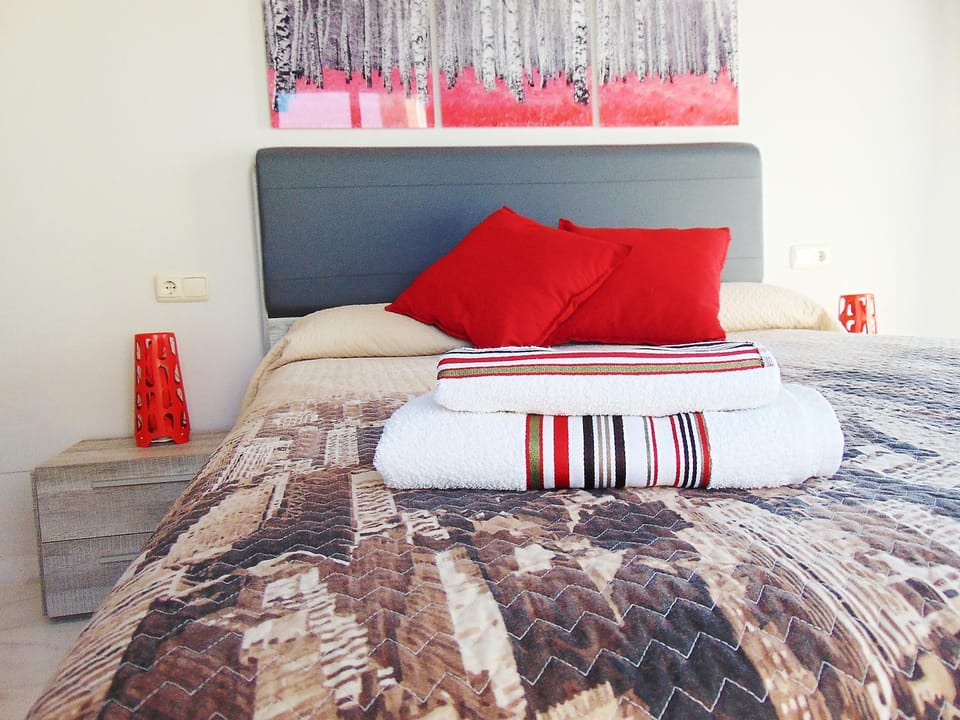 Bed, Bedroom