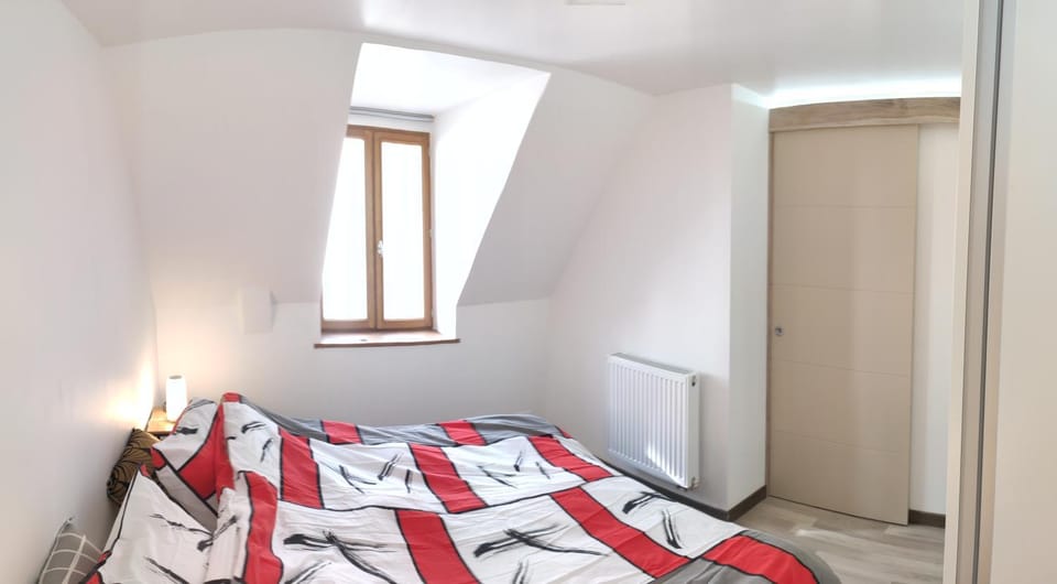 maison face à la dordogne avec terrasse Apartment in Auvergne-Rhône-Alpes
