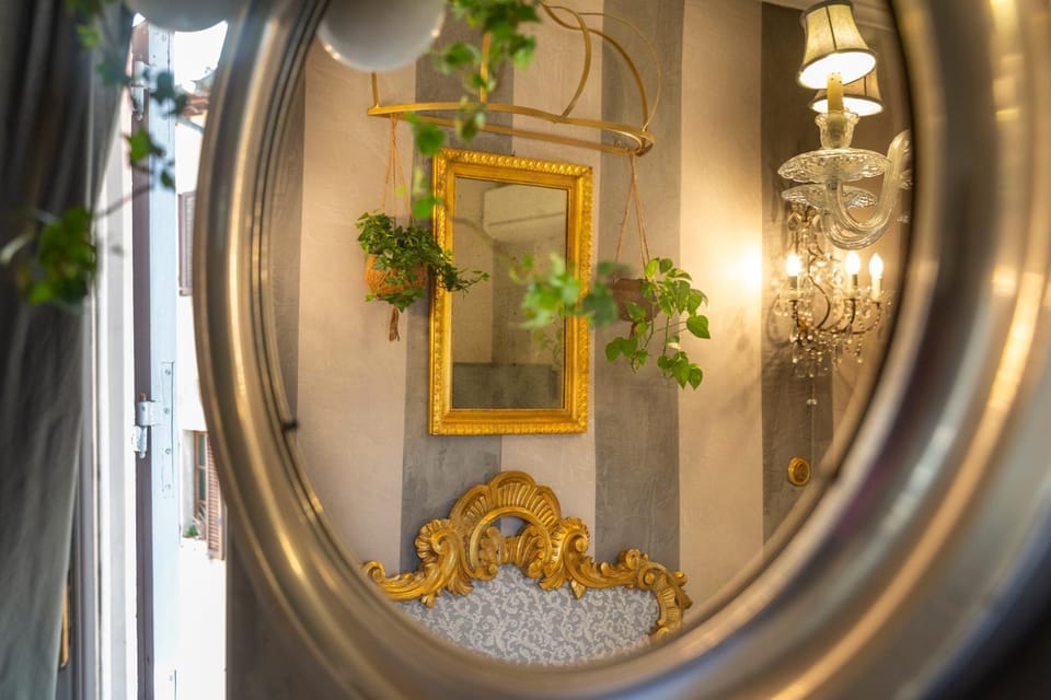 Decorative detail