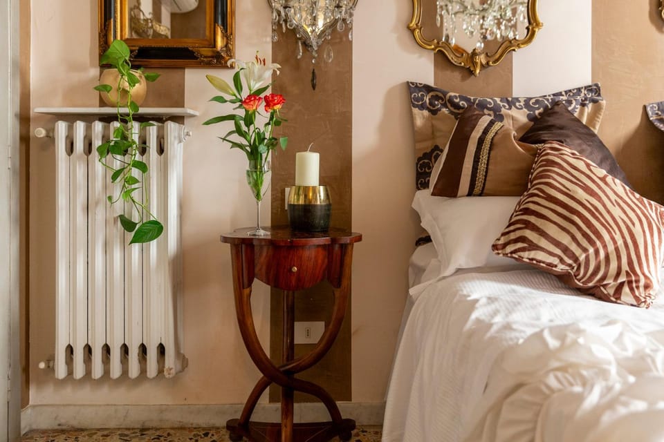Bed, Decorative detail, Bedroom