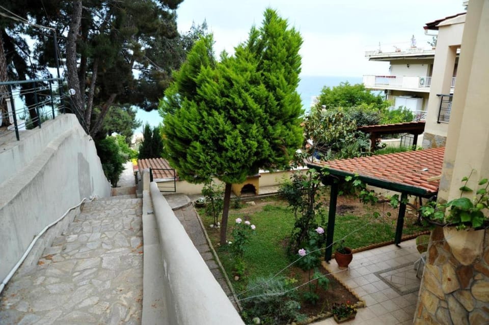 Aiolos Home House in Halkidiki