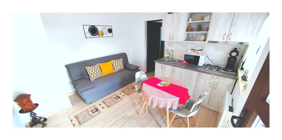 Seating area, Dining area