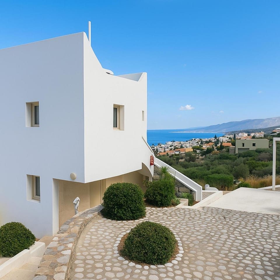 2 Bed Apartment - Sleeps 8 - Pool Patio Views Apartment in Piskopiano