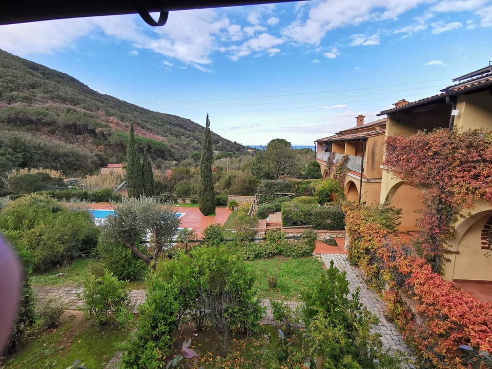 Nisportino Vista Mare Apartment in Tuscany