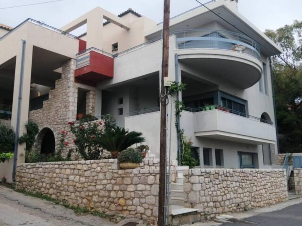 Monemvasia Modern flat Apartment in Islands