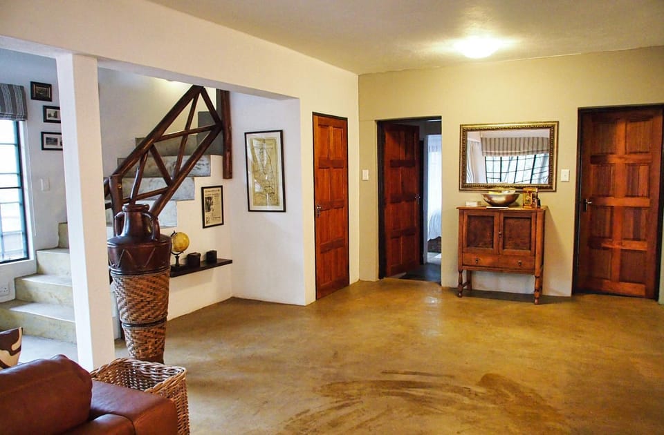 Living room, Lobby or reception