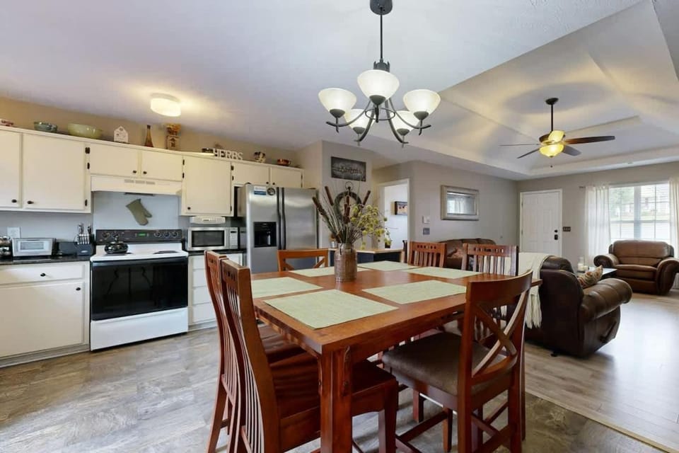 Mount Juliet Charmer House in Mount Juliet