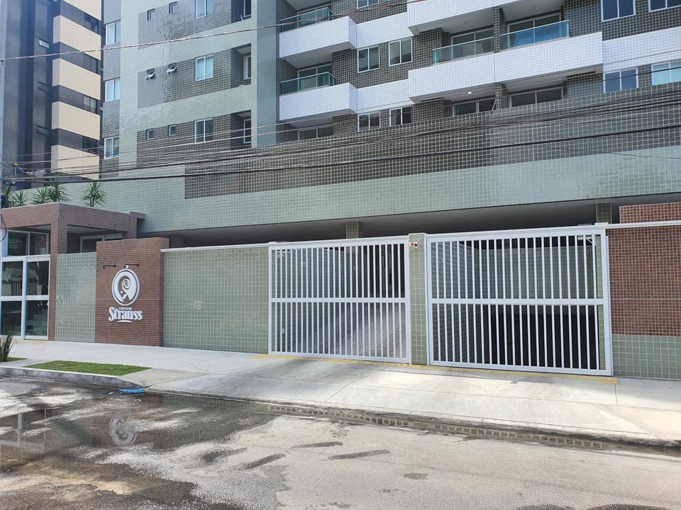 Property building, Facade/entrance