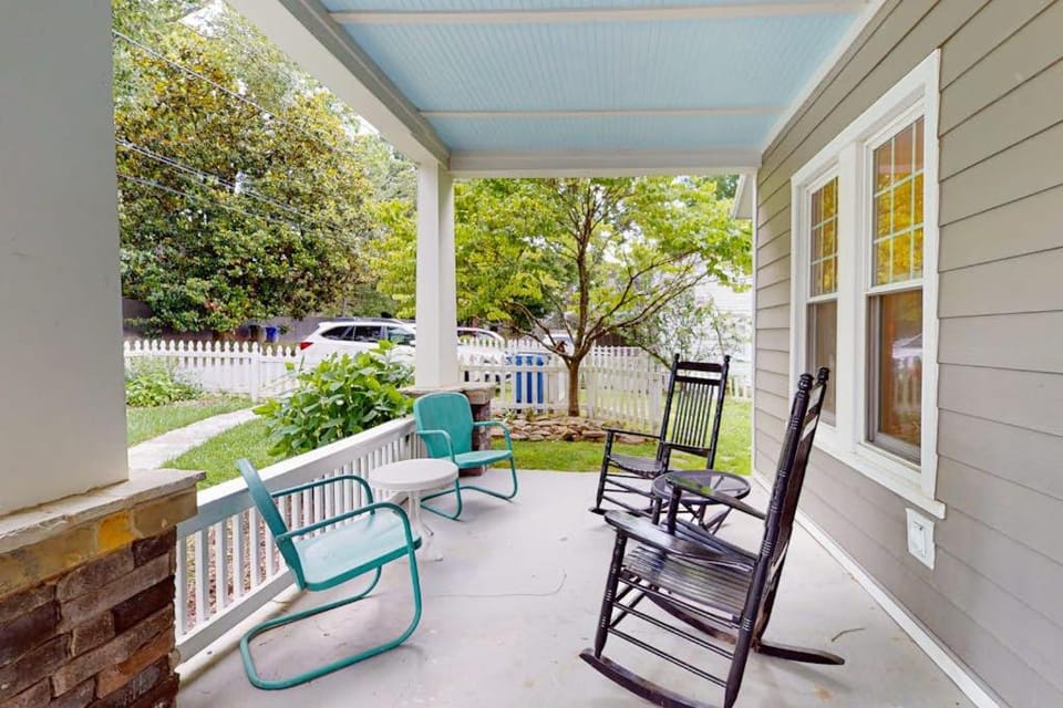 North Whitted Escape House in Hendersonville
