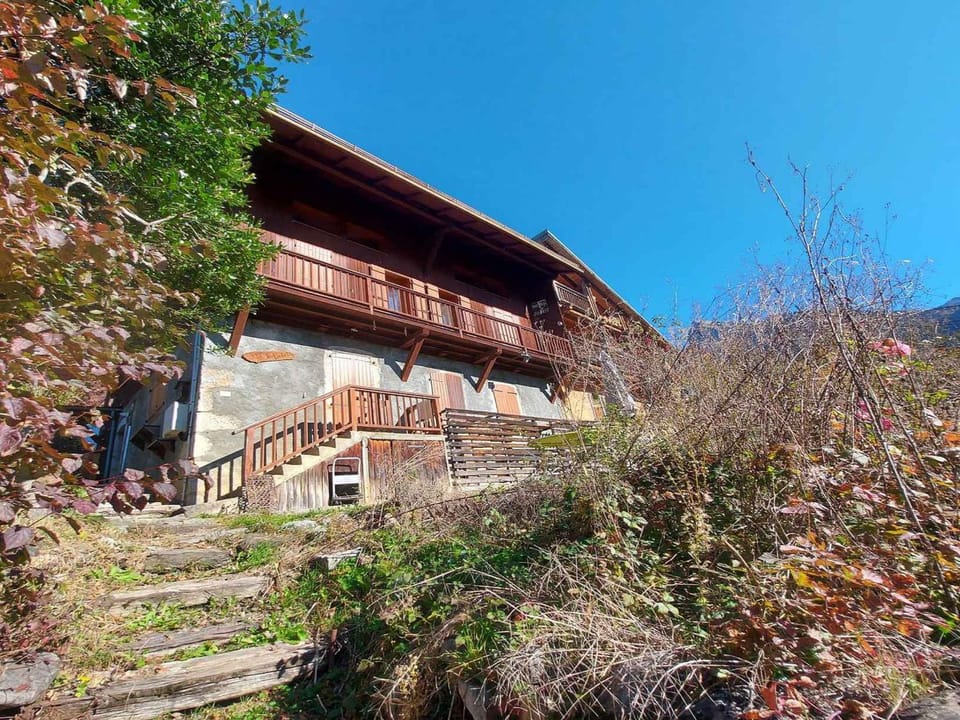 Appartement pour 14 pers, rénové, animaux acceptés, parking - FR-1-624-92 Apartment in Samoëns