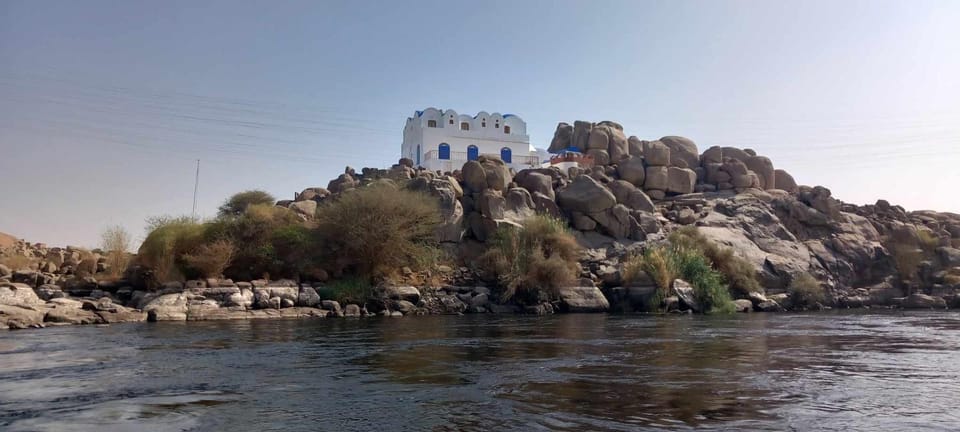 Property building, Nearby landmark, Natural landscape, Balcony/Terrace, Landmark view, River view
