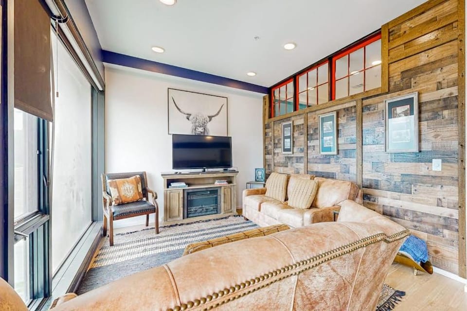 Illume 305 House in Nashville
