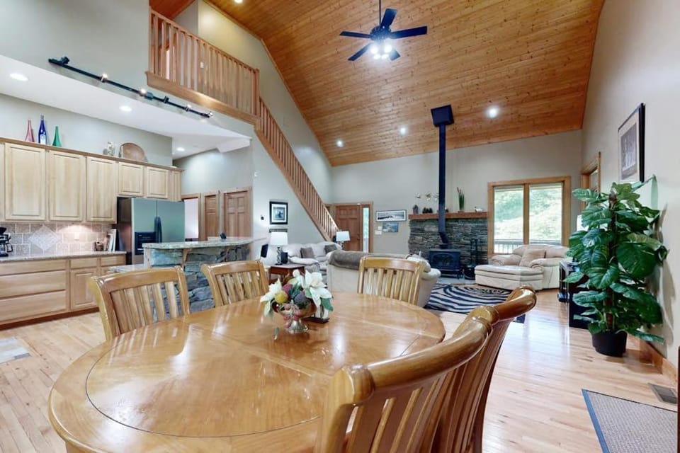 Rhymer Haven House in Buncombe County